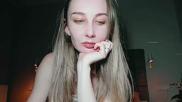 Maiami000's cam snapshot