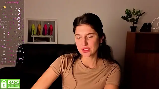 Alianna_Solo_Kisses live sex cam