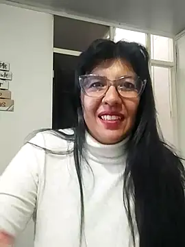 aisha_latina live sex cam