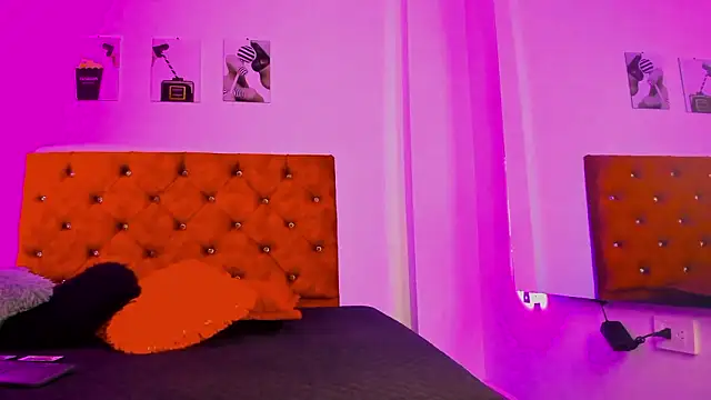 Liamsubtle01's cam snapshot