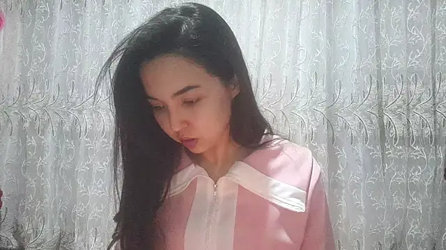 FineRheims's cam snapshot