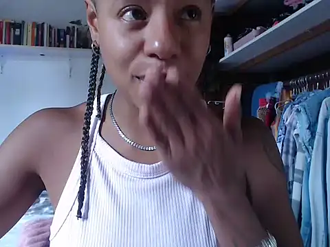 ToryBr's cam snapshot