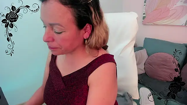 Ivonne_4's cam snapshot