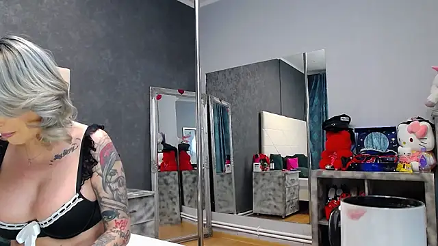 IssaSmith's cam snapshot