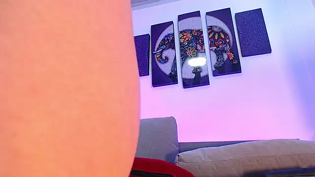 emily_jewell1's cam snapshot