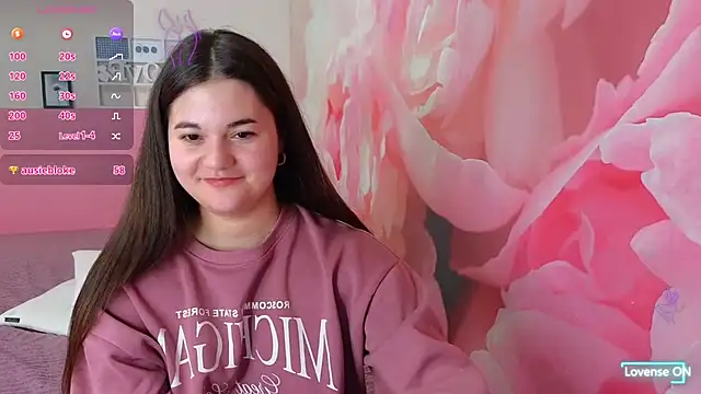 ElinaMils's cam snapshot