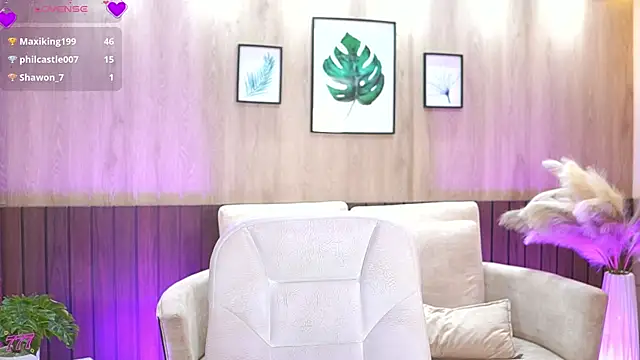 IzisLust's cam snapshot