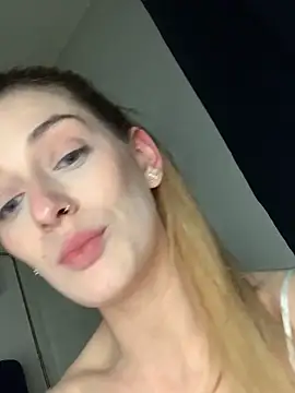 Bellalolahot live sex cam