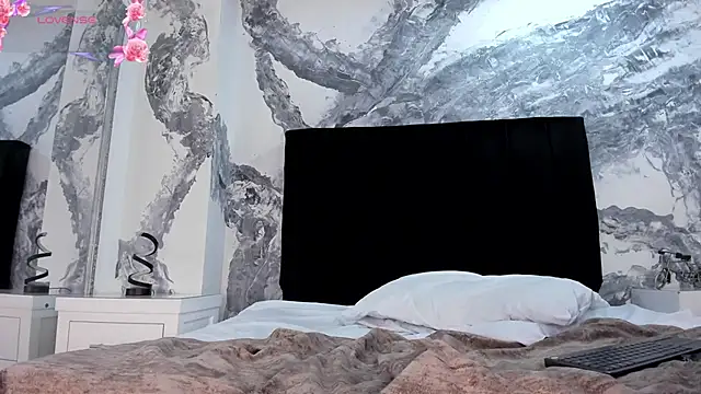 CristineCaru's cam snapshot