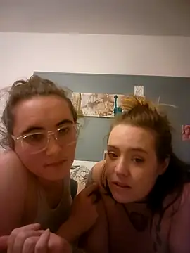 AndHerXO's cam snapshot