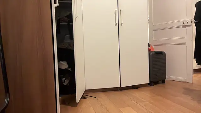 nanaisbackk's cam snapshot