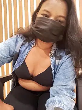 Cutie_bae011's cam snapshot