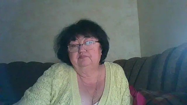 MilaSky5303's cam snapshot