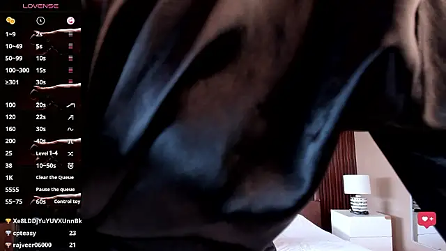 IsabellaaJoness live sex cam