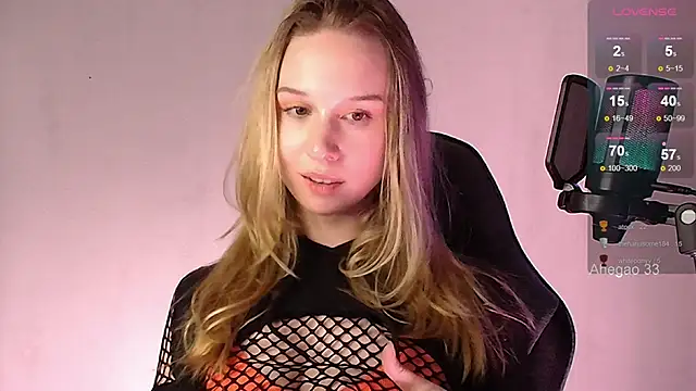 SatinSinner's cam snapshot