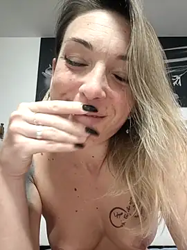 Ladymiri85's cam snapshot