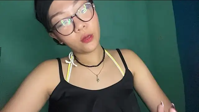 TerisaYellow's cam snapshot