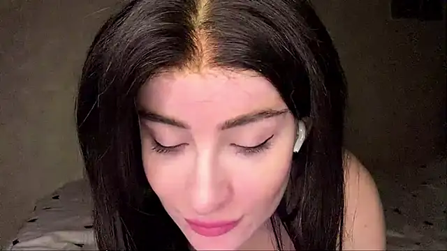 ToriHellberg's cam snapshot