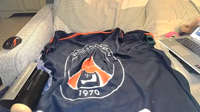 Footeux20cm live sex cam