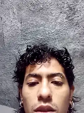 SkinniYamo's cam snapshot