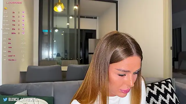 bianca_lawwson_'s cam snapshot