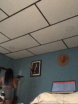 Abigail_Cowen's cam snapshot