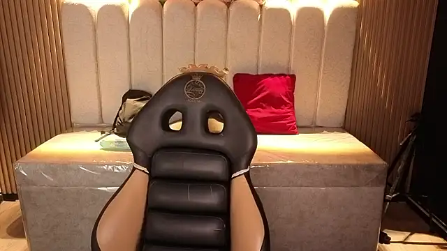 Sara_valderrama_'s cam snapshot