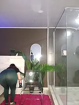 Crystaa12's cam snapshot