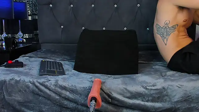 Angel_Cuervo's cam snapshot