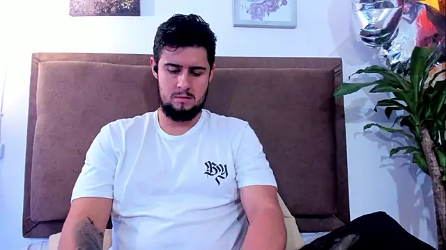 ryan_evannss's cam snapshot