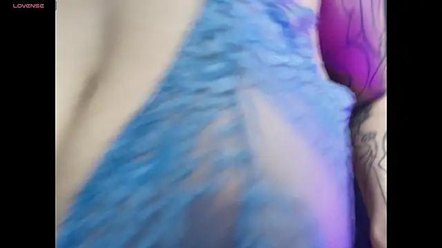 gaby_staaar's cam snapshot