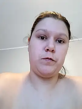 GlitterAuburn's cam snapshot