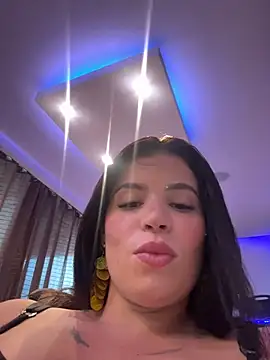Rafaellaz live sex cam