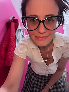 NataKitten live sex cam