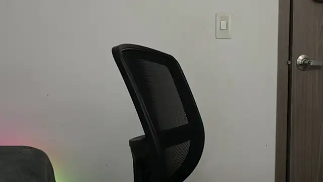 trieone's cam snapshot