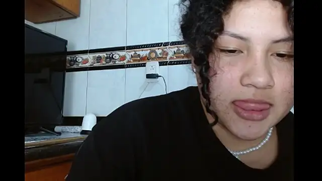 Baby_dirt's cam snapshot