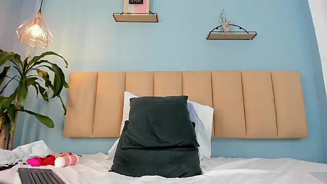 alanna_mg_'s cam snapshot