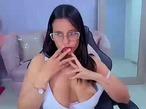 Mia_belve_a's cam snapshot