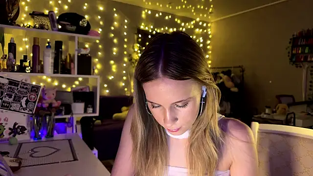 amily_sunray's cam snapshot