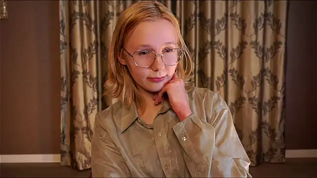 LaurindaIara's cam snapshot