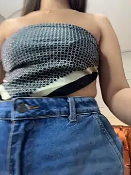 EMILIIA_RICHTER__'s cam snapshot