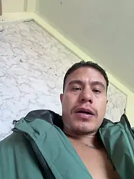 DominickVegas live sex cam