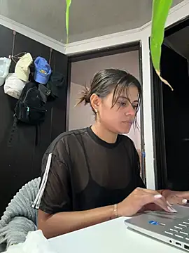 RachelWeisz_'s cam snapshot