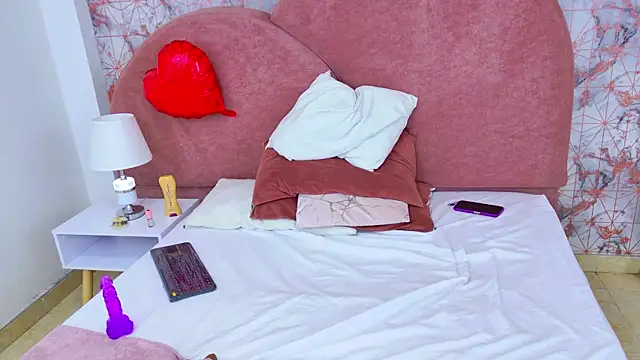 Renata_Love's cam snapshot