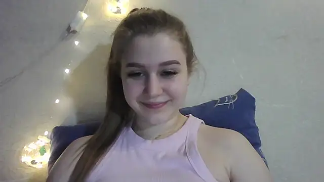 yourhoney_Lola_'s cam snapshot