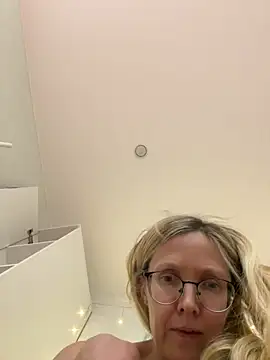 MollyStory live sex cam