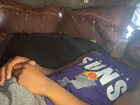 SlimeCrownzOut5 live sex cam