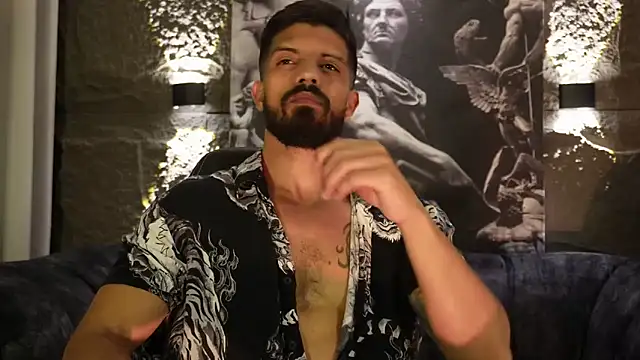 DannSaenz live sex cam