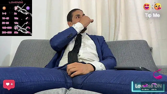 Tom_blunt96 live sex cam