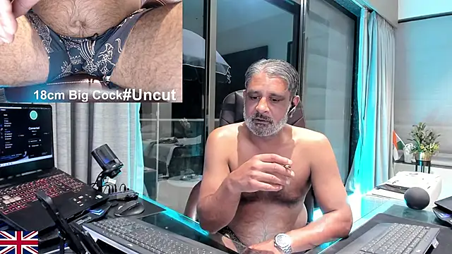 OnlineBossUK live sex cam